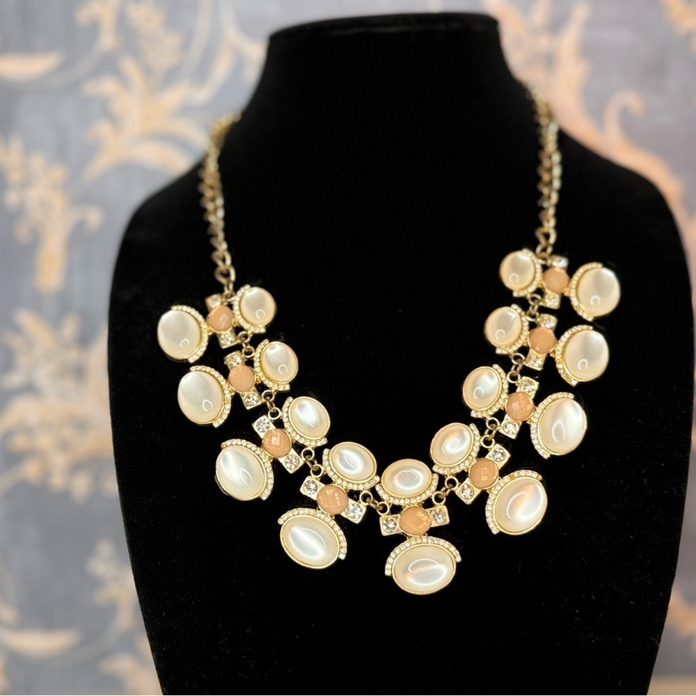 Vintage Estate Gold Toned and Cream Statement Necklace Lot A61